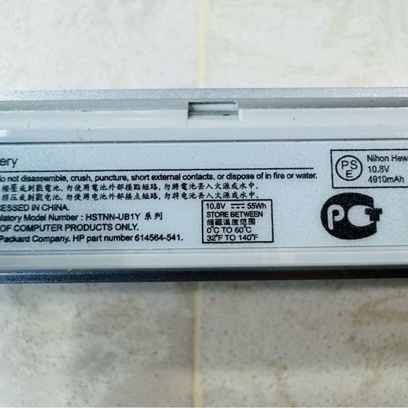 HP Mini 210-2170NR Genuine Notebook Battery Model Number HSTNN-UB1Y - Picture 7 of 13